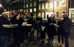 23567358210_2327dd548d_m