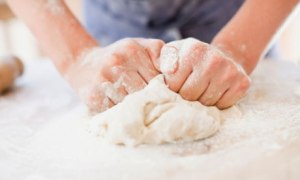 Kneading-dough-007